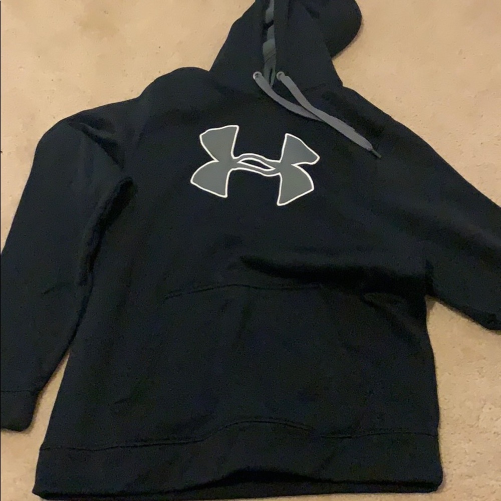 Under armour sweatshirt